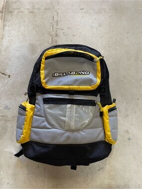 Billabong Black, Gray & Yellow Padded Backpack y2k 2000’s vintage
